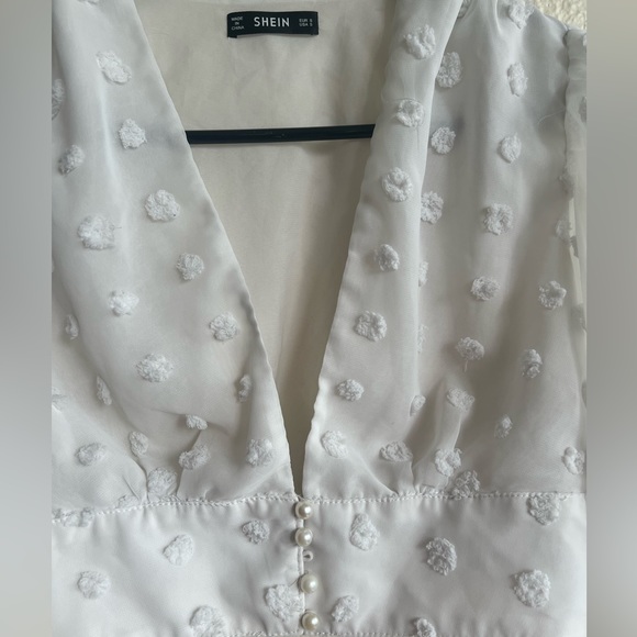 White top - Picture 3 of 3